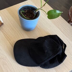 Black Men's Suede Baseball Cap - Classic Everyday Hat